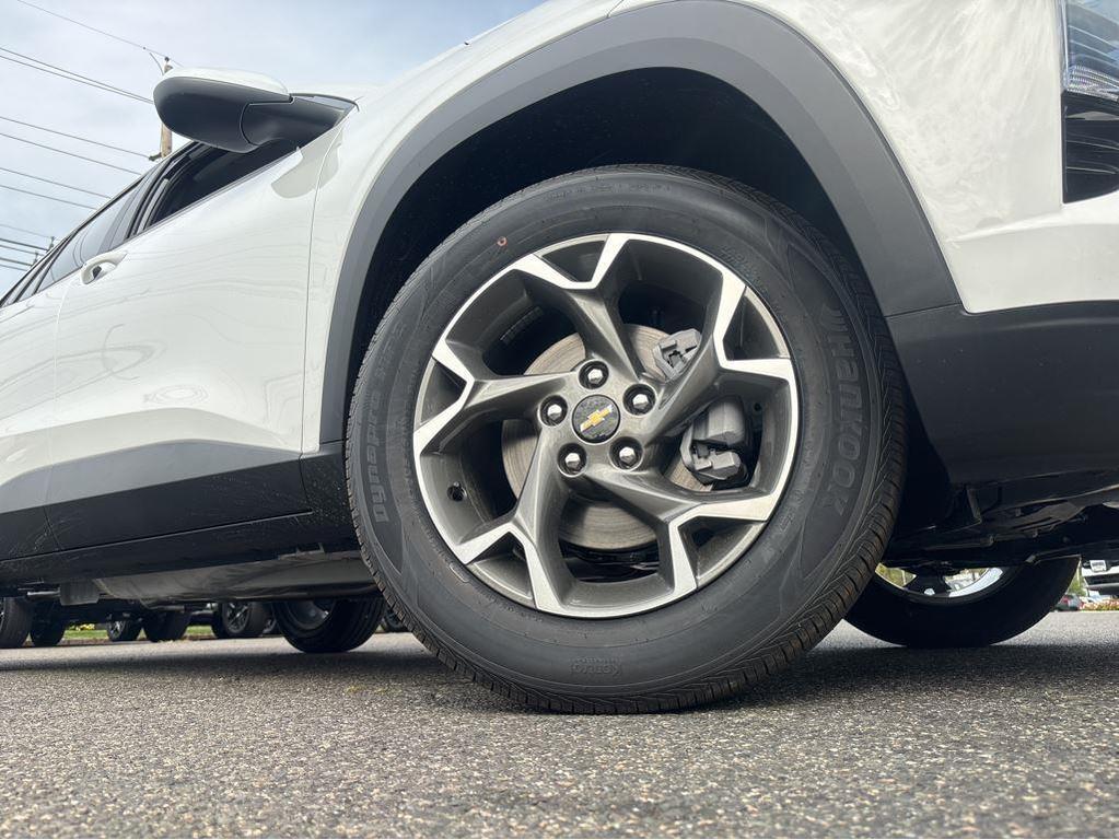 new 2025 Chevrolet Trax car, priced at $25,760