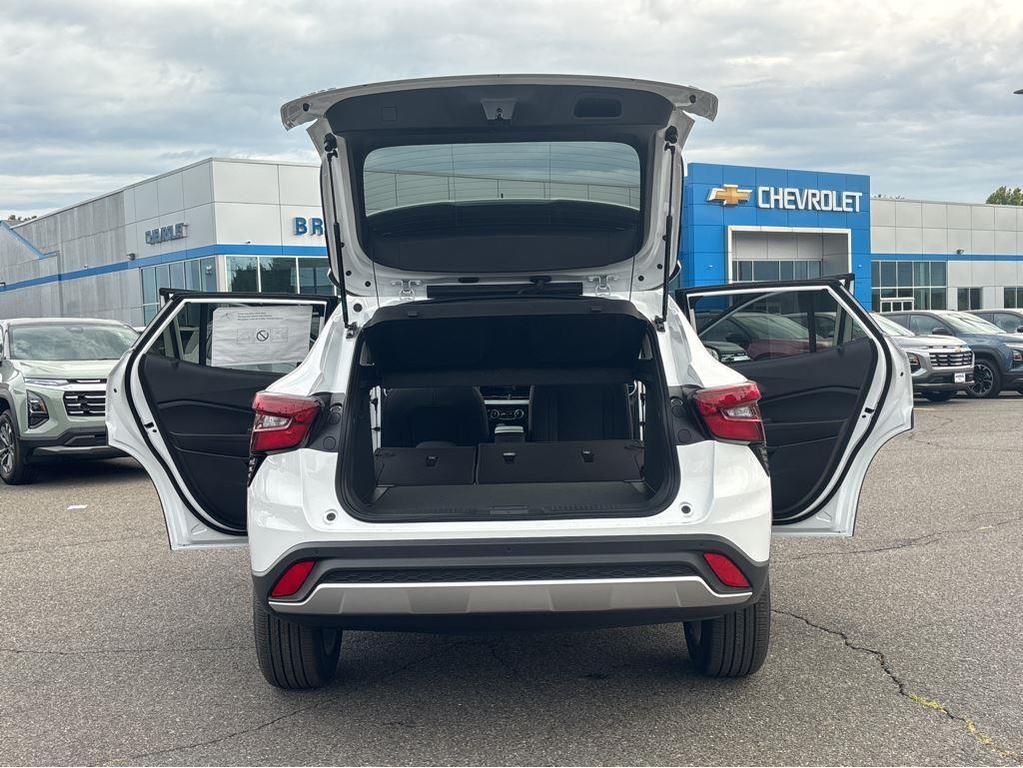 new 2025 Chevrolet Trax car, priced at $25,760