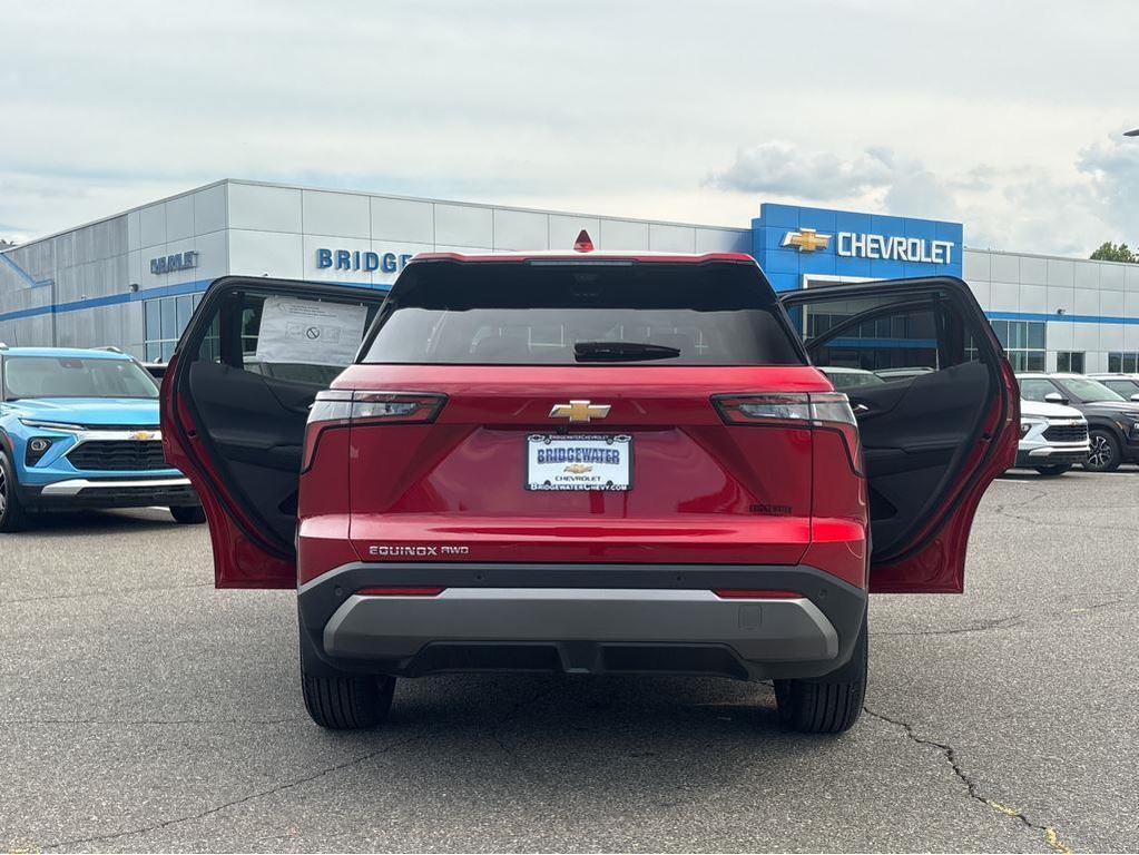 new 2026 Chevrolet Equinox car, priced at $34,025