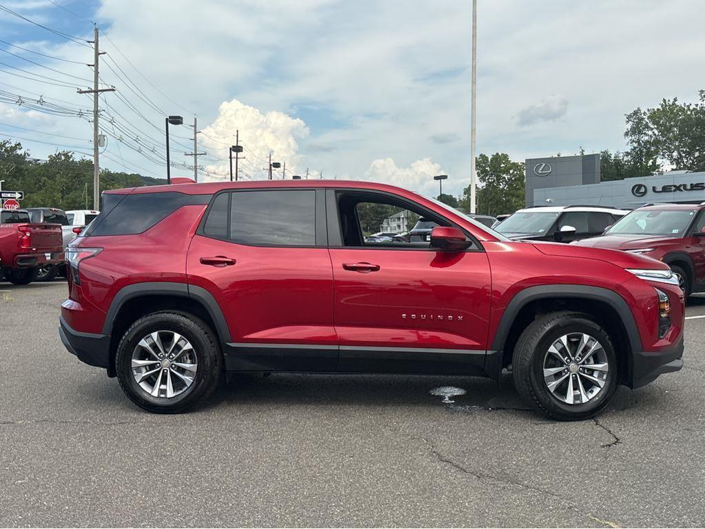 new 2026 Chevrolet Equinox car, priced at $34,025