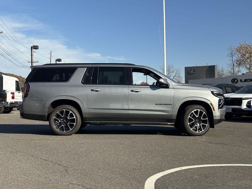 new 2025 Chevrolet Suburban car, priced at $79,325