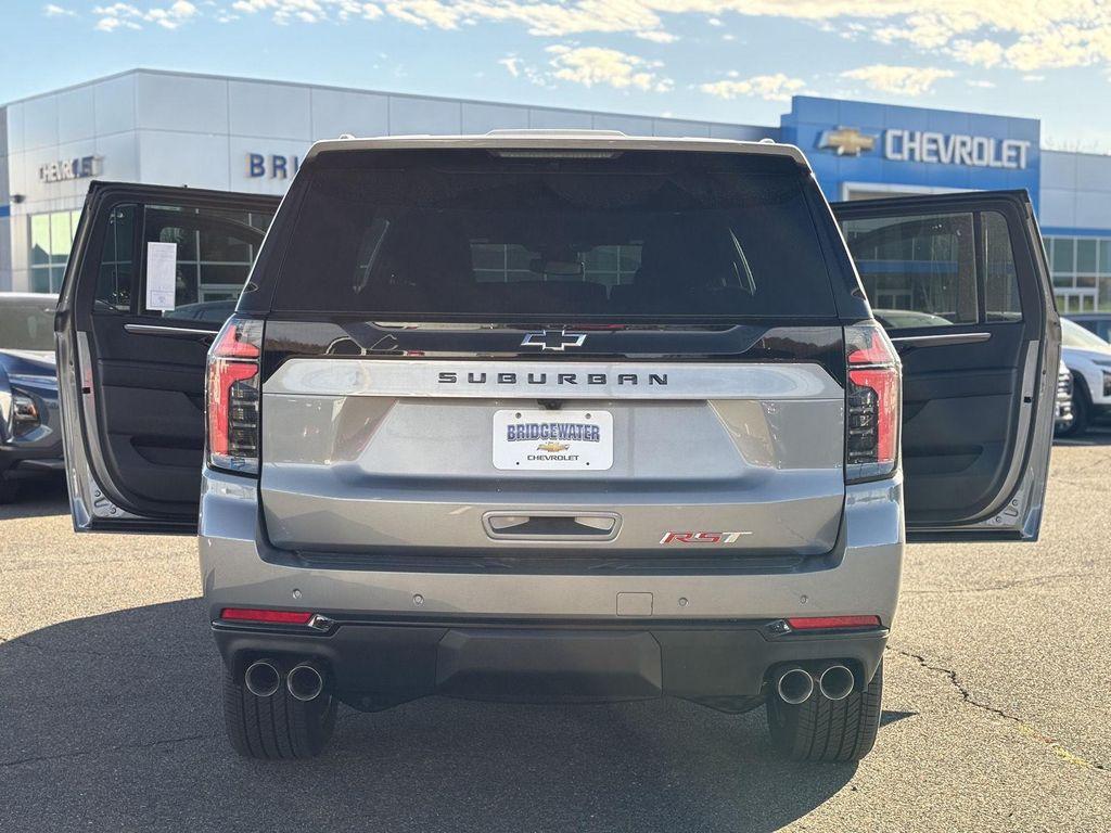 new 2025 Chevrolet Suburban car, priced at $79,325
