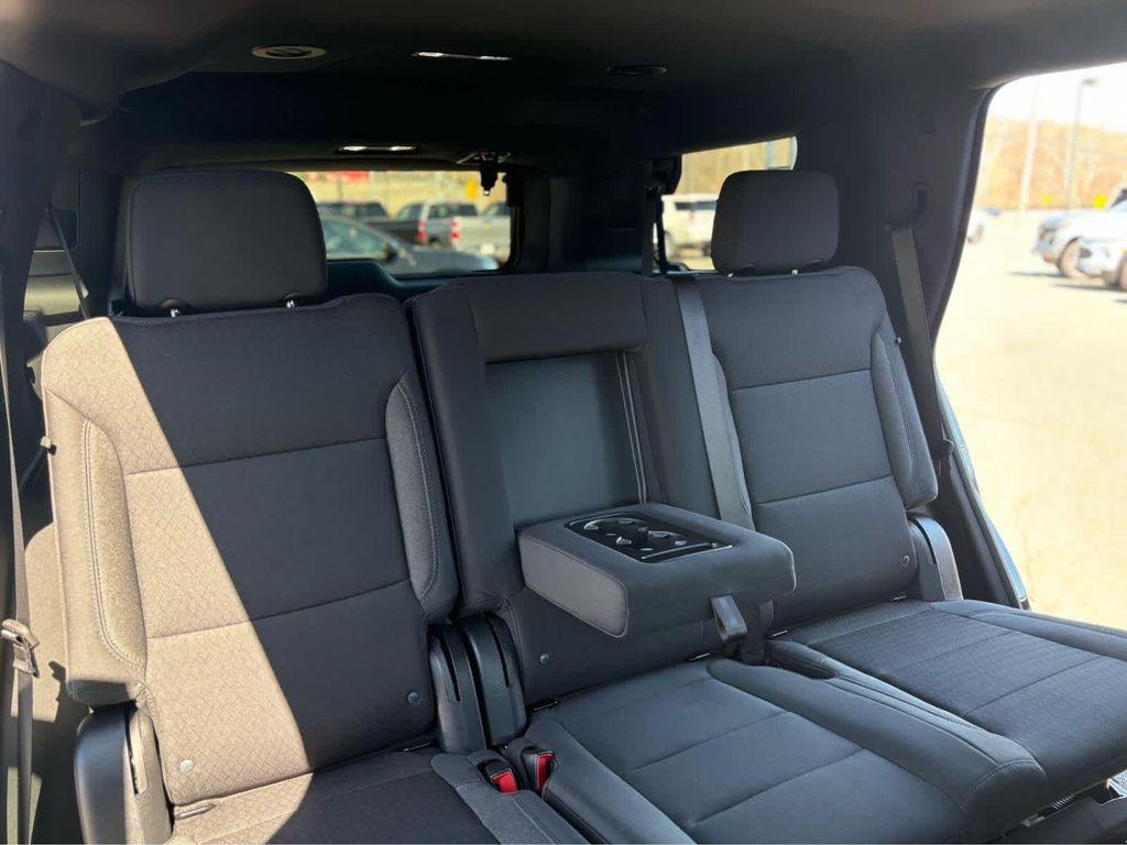 new 2025 Chevrolet Tahoe car, priced at $65,070