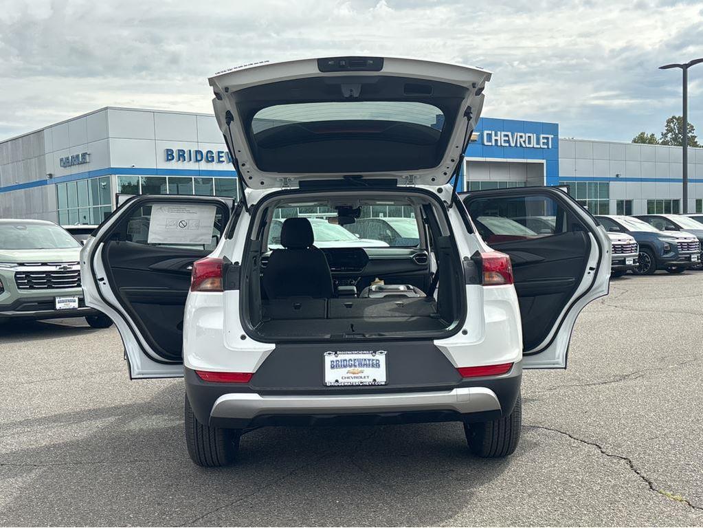 new 2026 Chevrolet TrailBlazer car, priced at $28,036