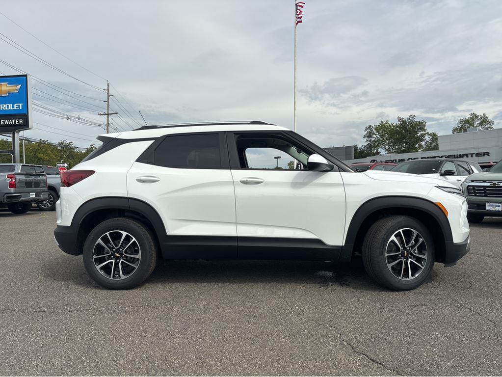 new 2026 Chevrolet TrailBlazer car, priced at $28,036