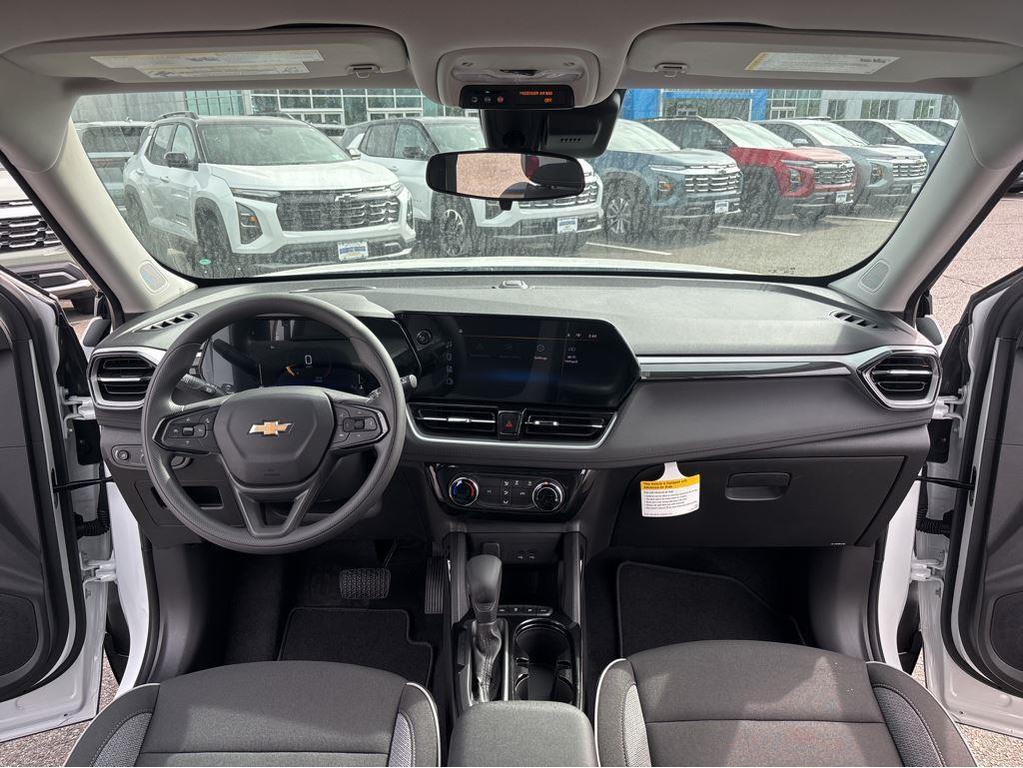 new 2026 Chevrolet TrailBlazer car, priced at $28,036