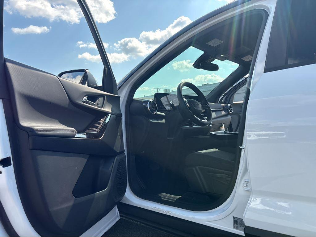 new 2026 Chevrolet Equinox car, priced at $35,030