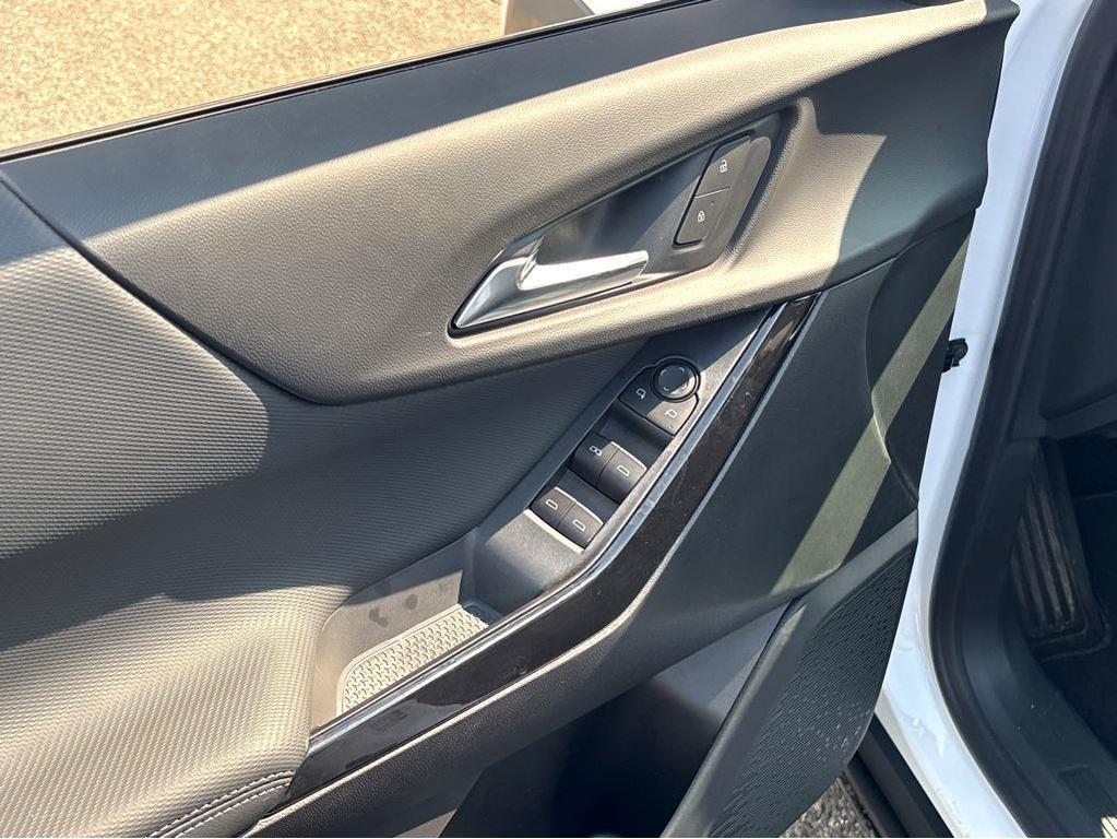 new 2026 Chevrolet Equinox car, priced at $35,030