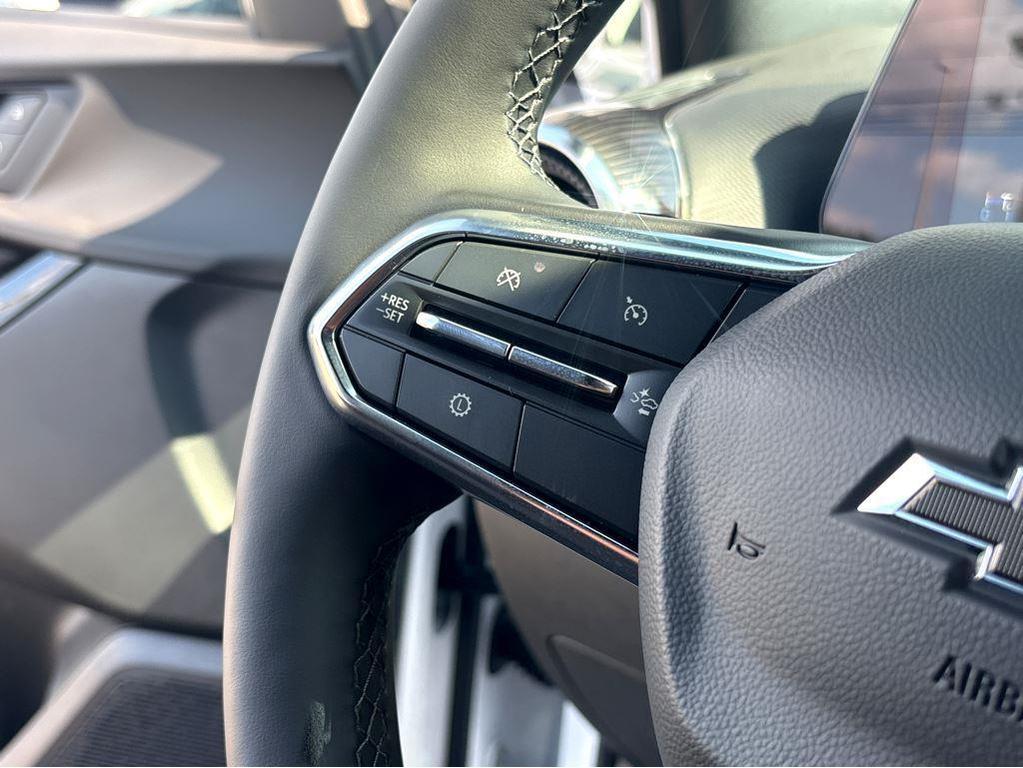 new 2026 Chevrolet Equinox car, priced at $35,030