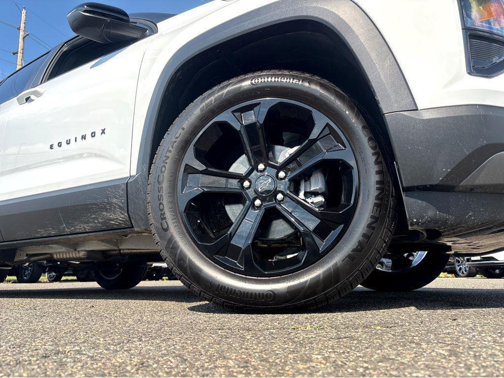new 2026 Chevrolet Equinox car, priced at $35,030