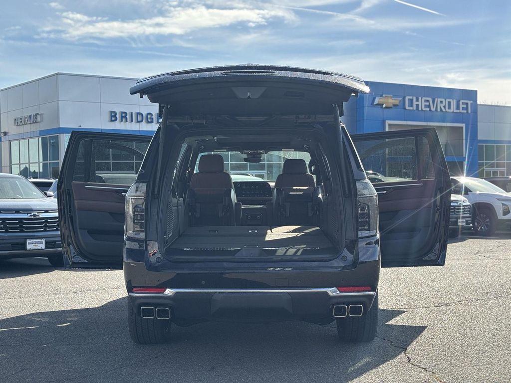 new 2026 Chevrolet Suburban car, priced at $98,705