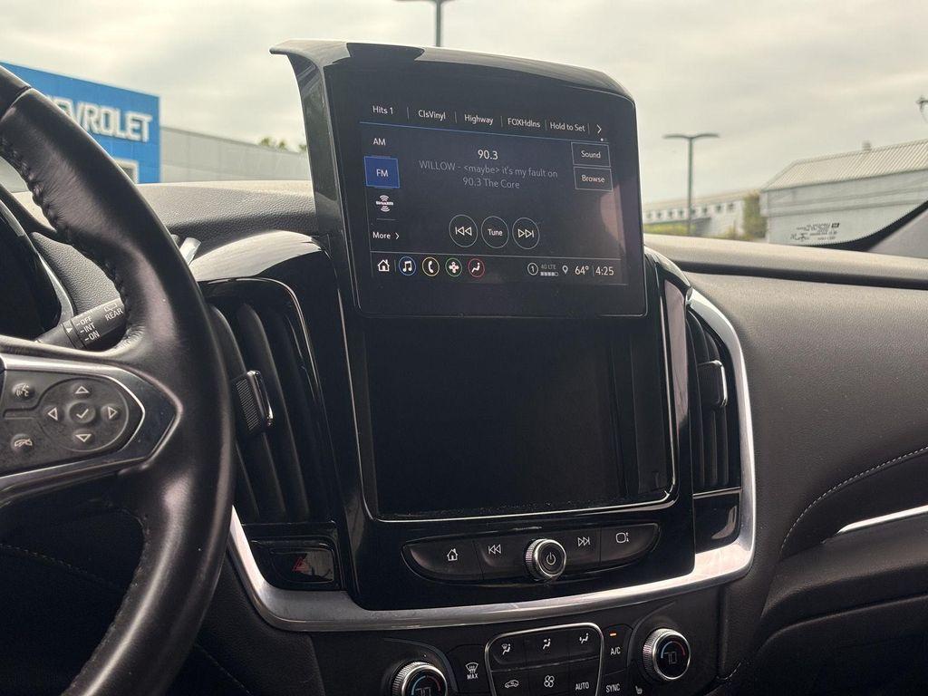 used 2022 Chevrolet Traverse car, priced at $26,250