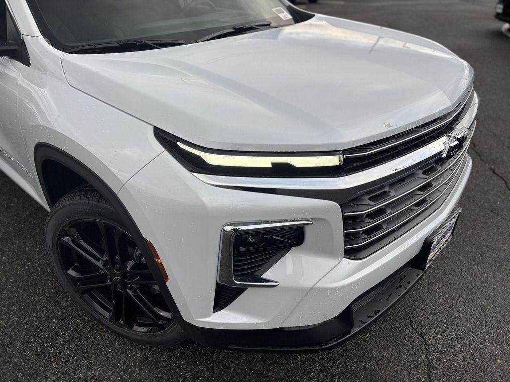 new 2026 Chevrolet Traverse car, priced at $50,735