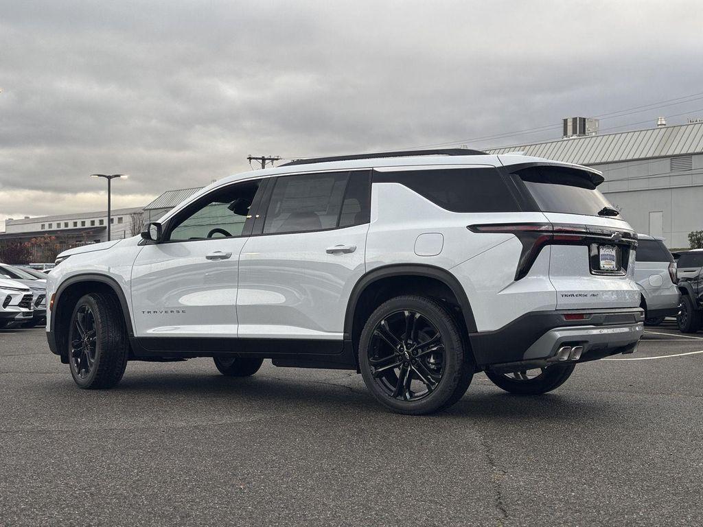 new 2026 Chevrolet Traverse car, priced at $50,735