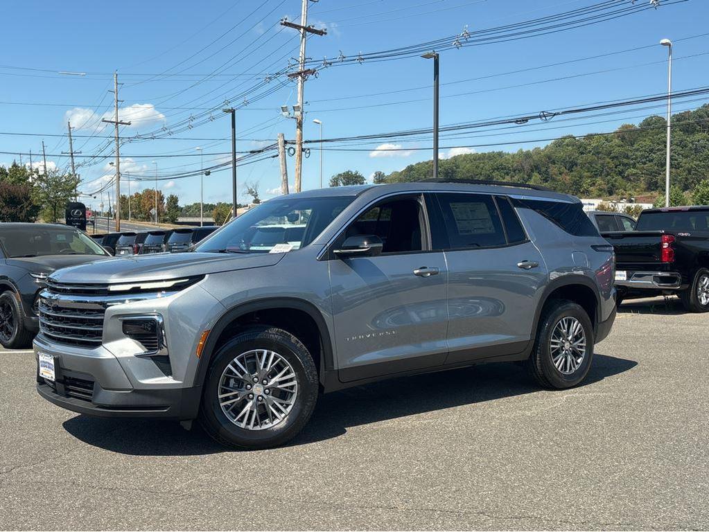 new 2026 Chevrolet Traverse car, priced at $47,215