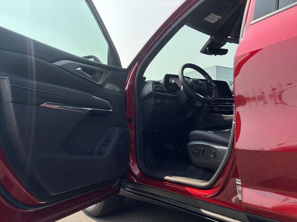 new 2026 Chevrolet Traverse car, priced at $47,710