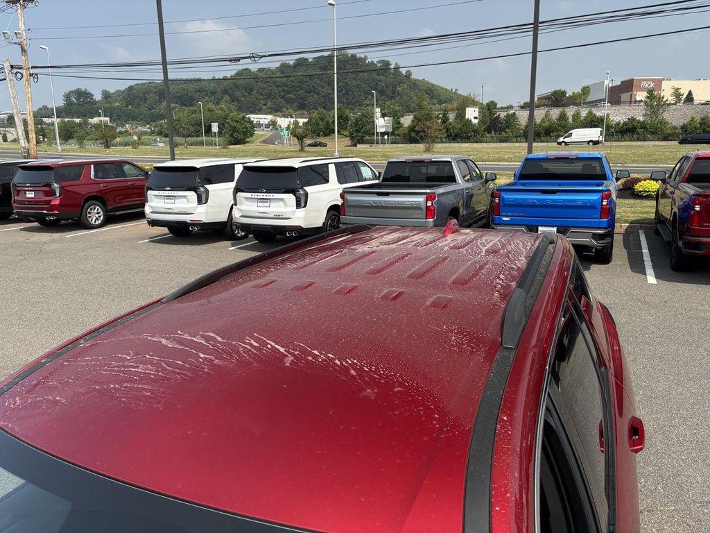 new 2026 Chevrolet Traverse car, priced at $47,710