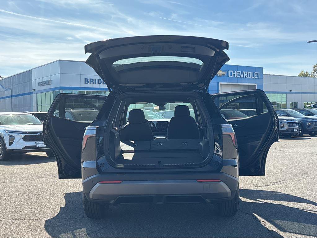 new 2026 Chevrolet Equinox car, priced at $32,820