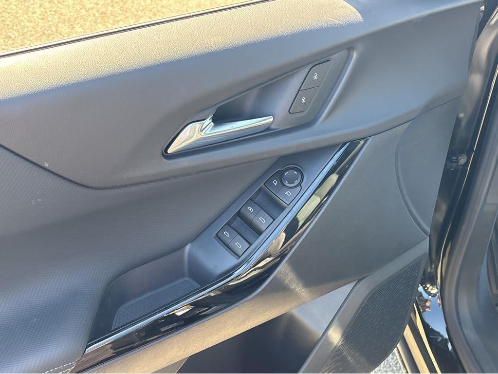 new 2026 Chevrolet Equinox car, priced at $32,820