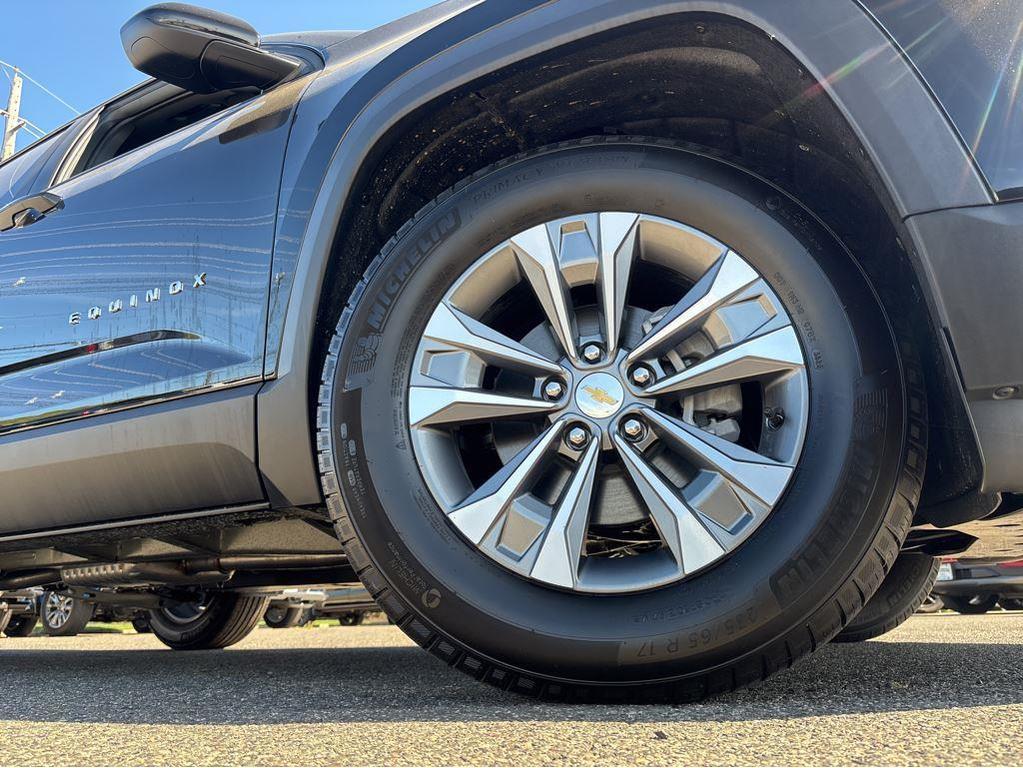 new 2026 Chevrolet Equinox car, priced at $32,820