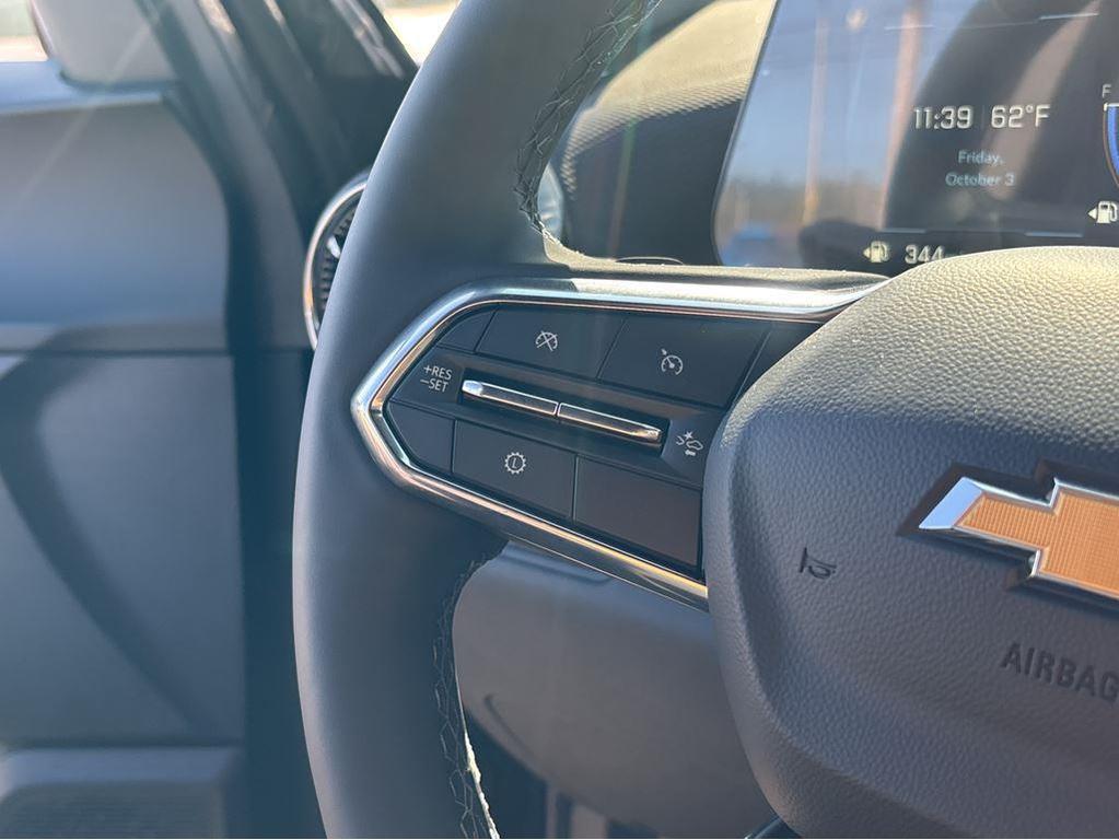 new 2026 Chevrolet Equinox car, priced at $32,820