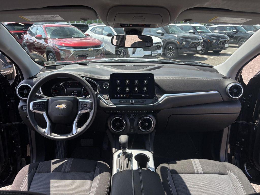 new 2025 Chevrolet Blazer car, priced at $36,323