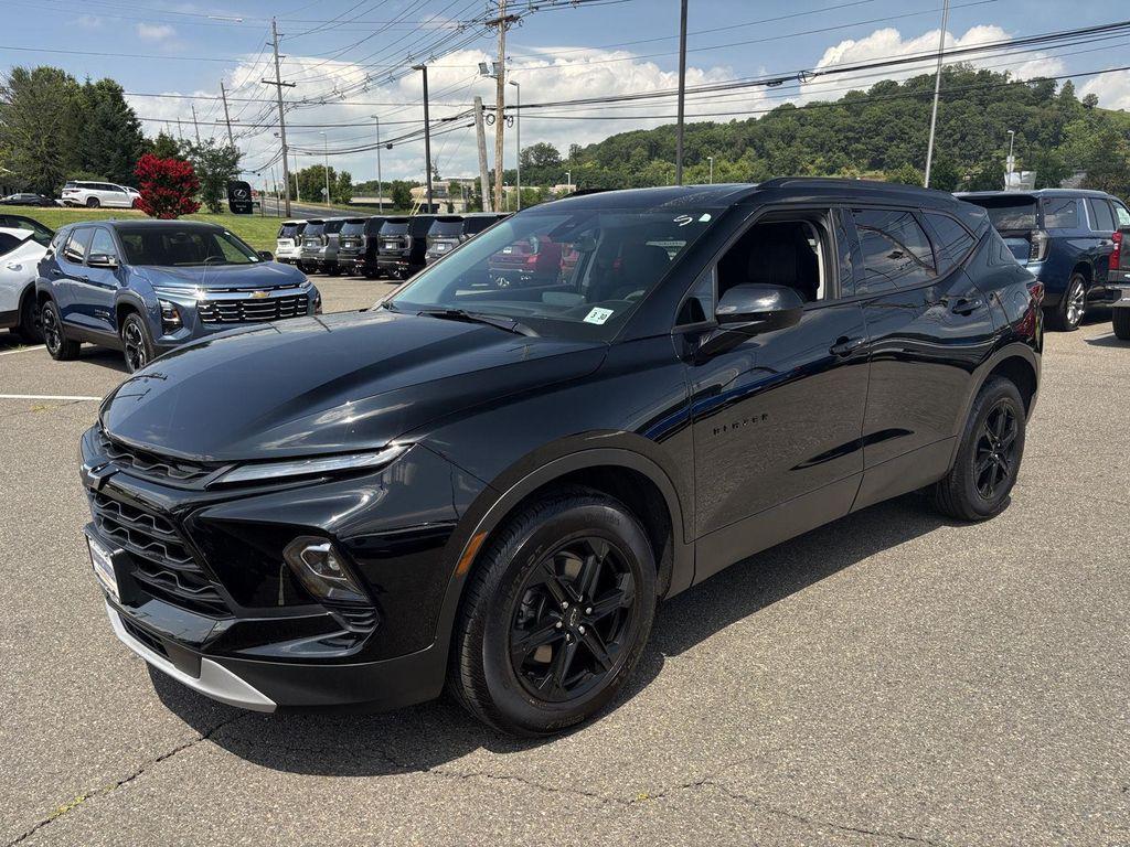 new 2025 Chevrolet Blazer car, priced at $36,323