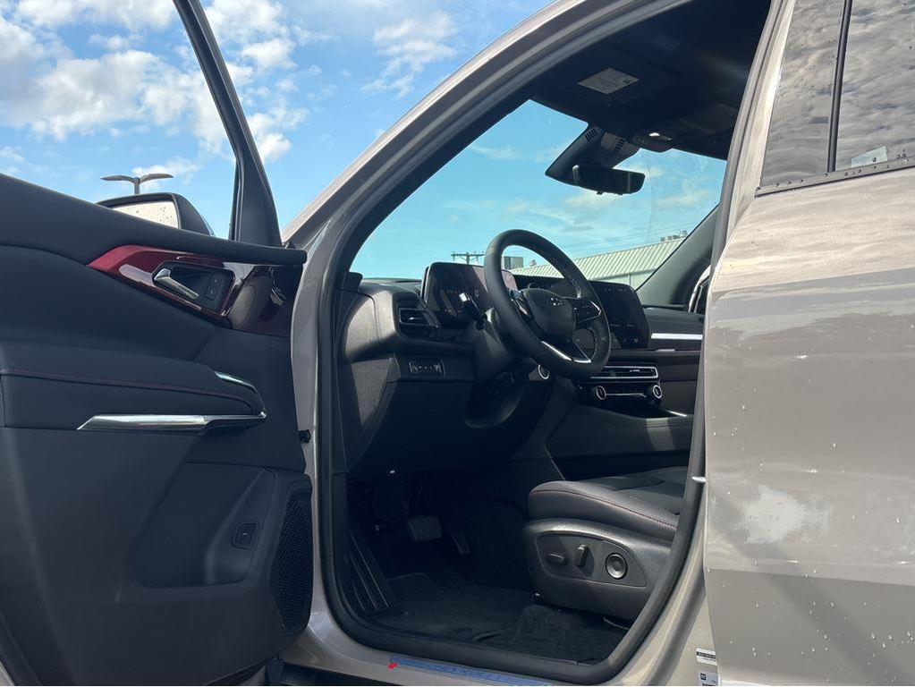 new 2026 Chevrolet Traverse car, priced at $51,543