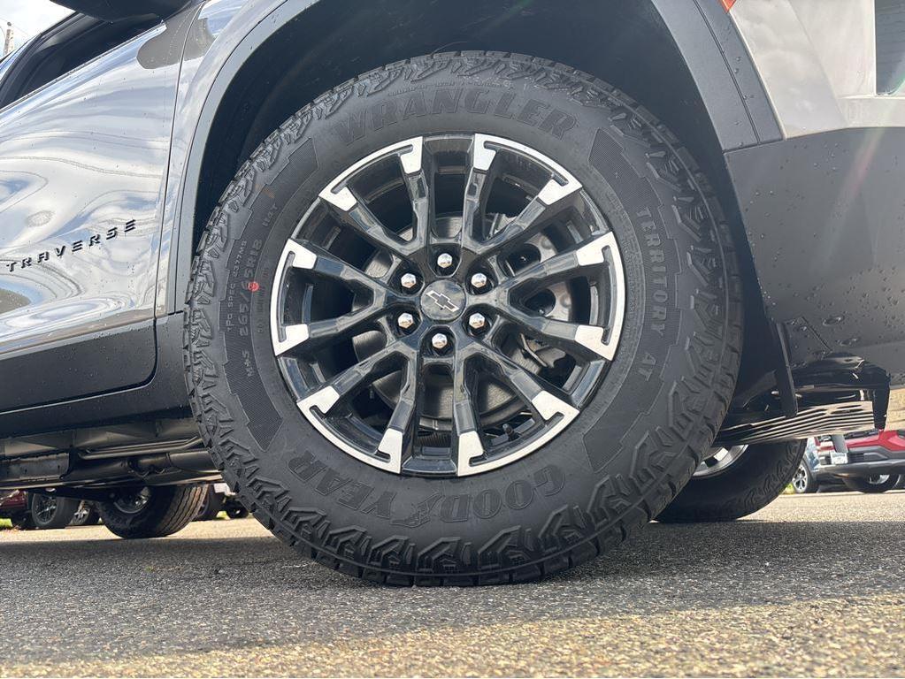 new 2026 Chevrolet Traverse car, priced at $51,543