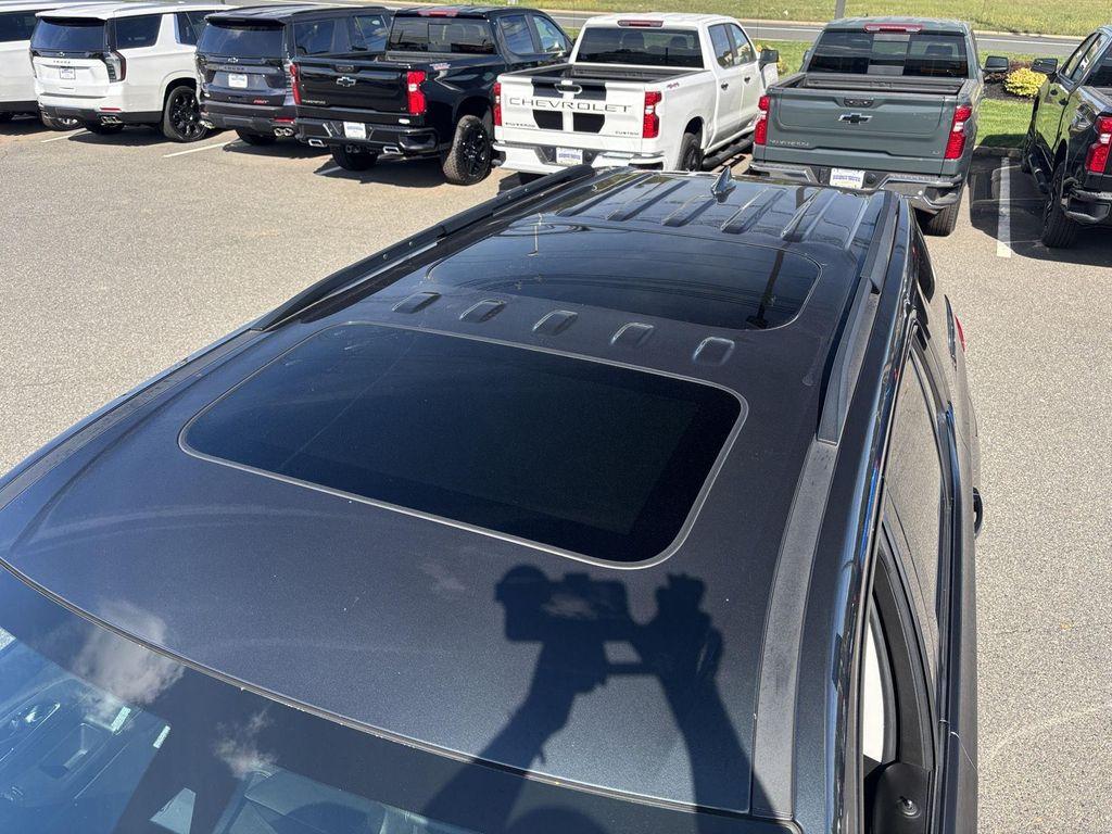 used 2021 Chevrolet Traverse car, priced at $22,895