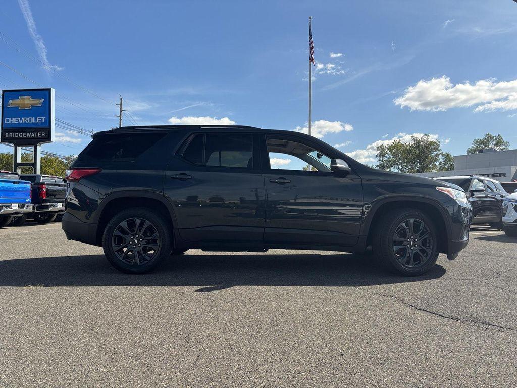 used 2021 Chevrolet Traverse car, priced at $22,895