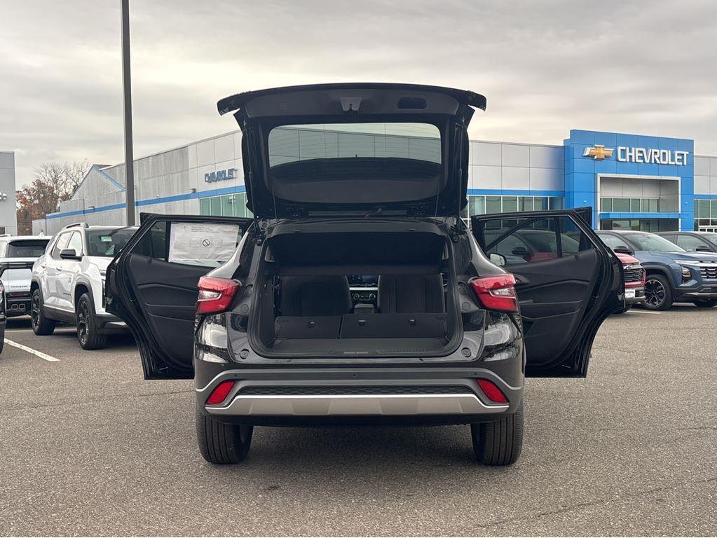 new 2026 Chevrolet Trax car, priced at $25,885