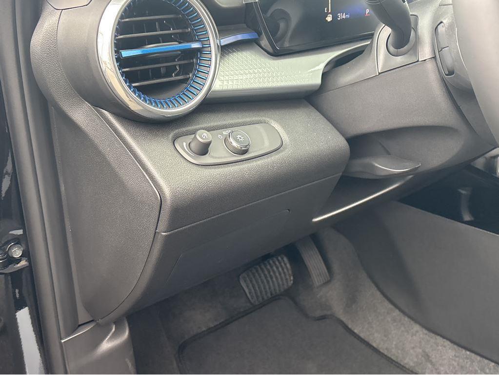 new 2026 Chevrolet Trax car, priced at $25,885