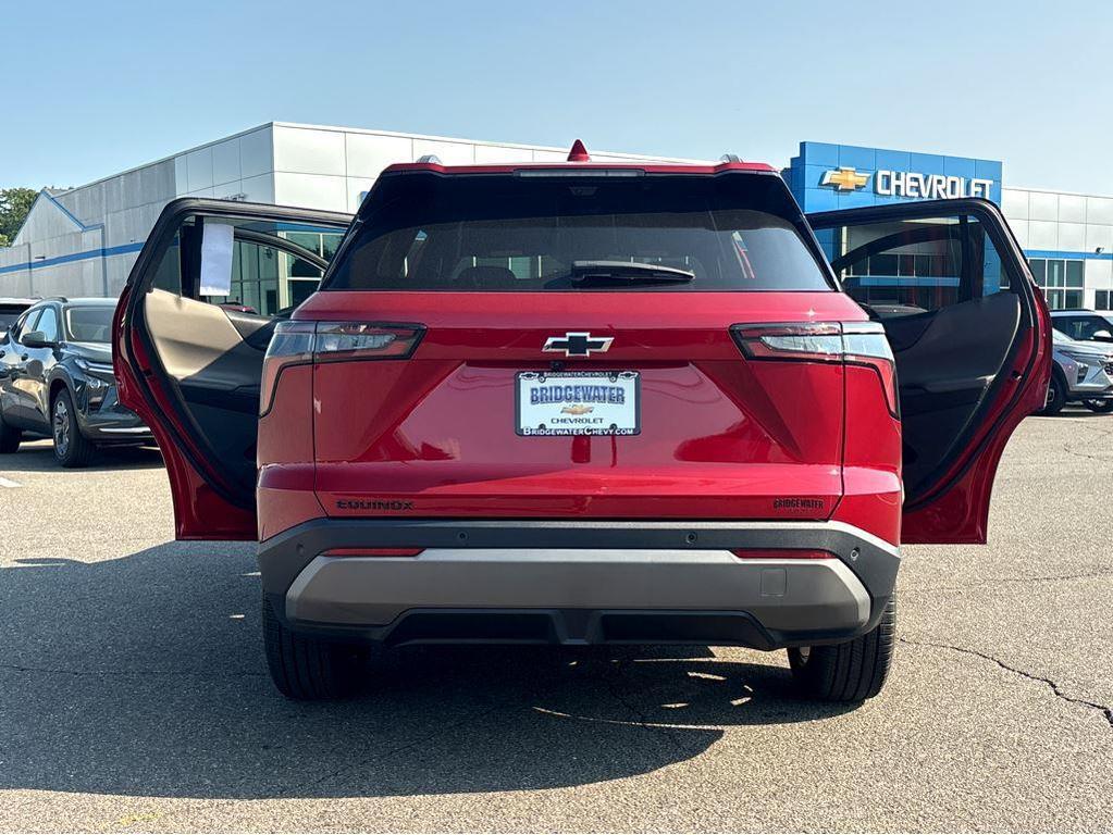 new 2025 Chevrolet Equinox car, priced at $33,795