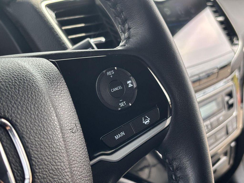 used 2022 Honda Pilot car, priced at $28,995