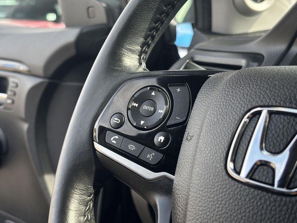 used 2022 Honda Pilot car, priced at $28,995