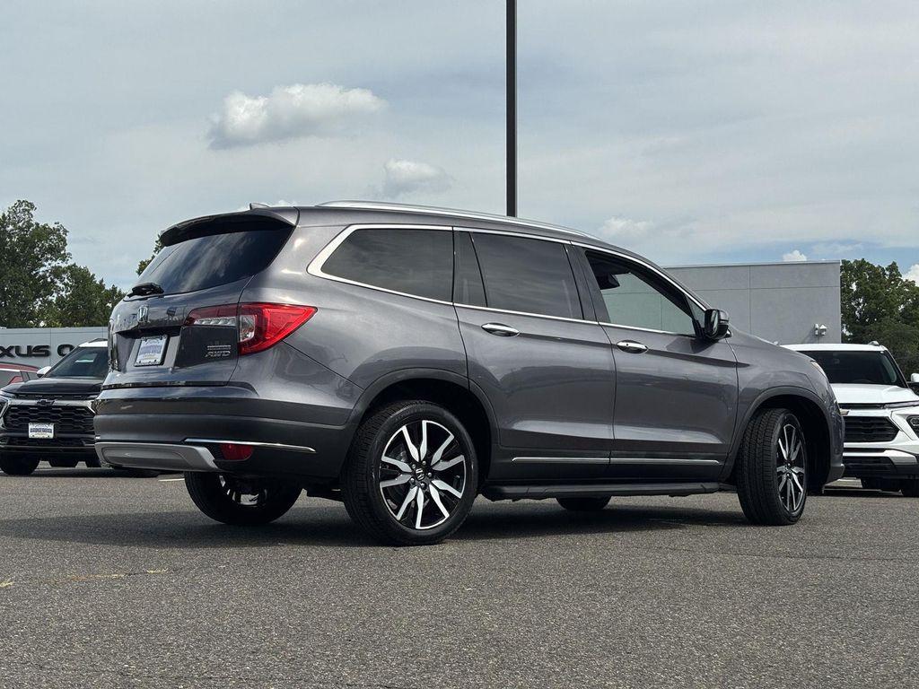 used 2022 Honda Pilot car, priced at $28,995