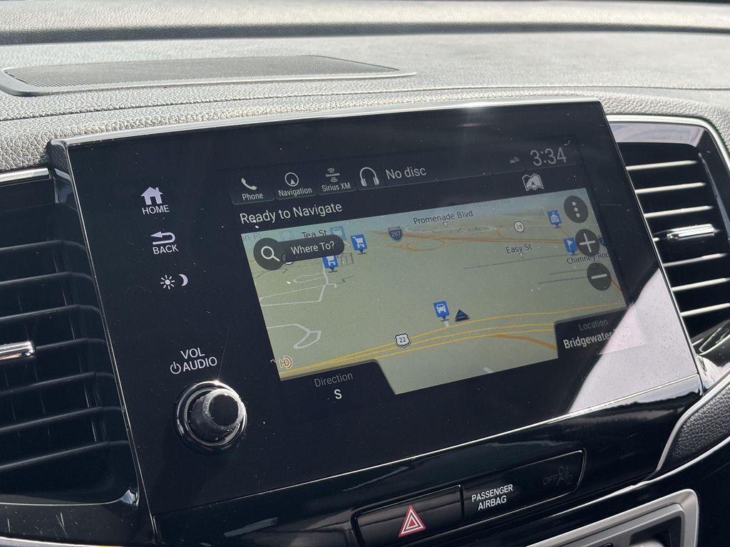 used 2022 Honda Pilot car, priced at $28,995