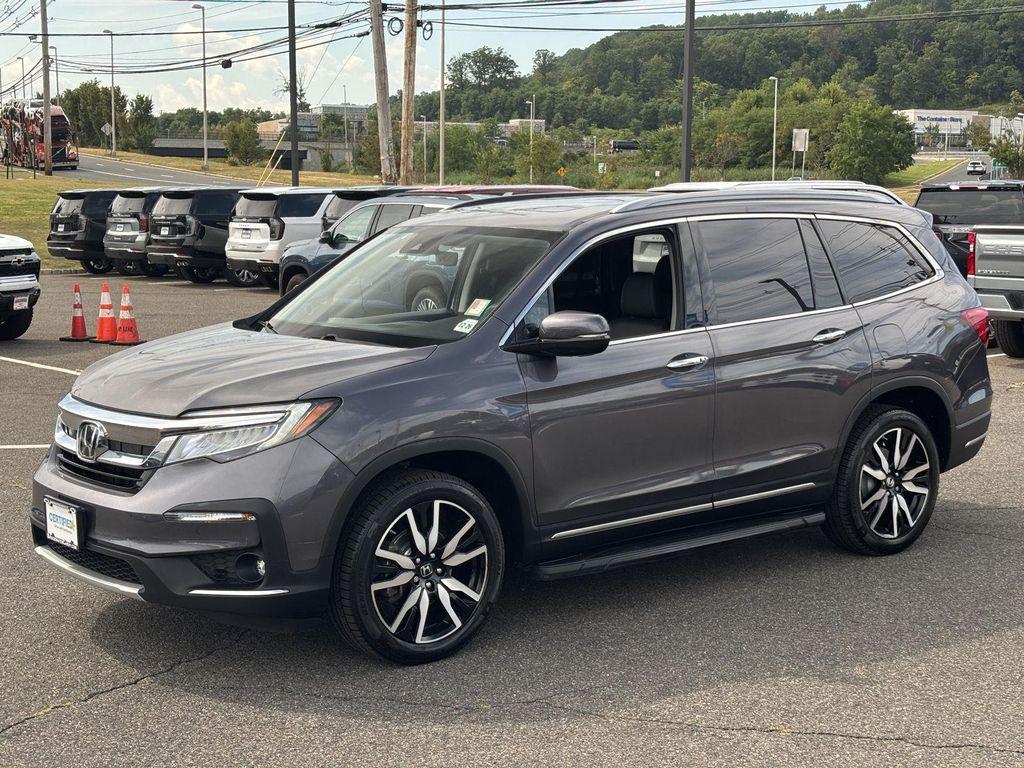 used 2022 Honda Pilot car, priced at $28,995