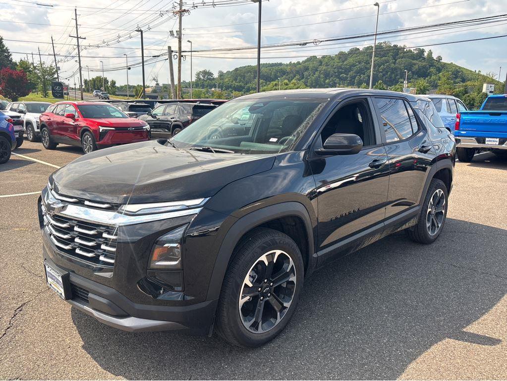 new 2026 Chevrolet Equinox car, priced at $33,070