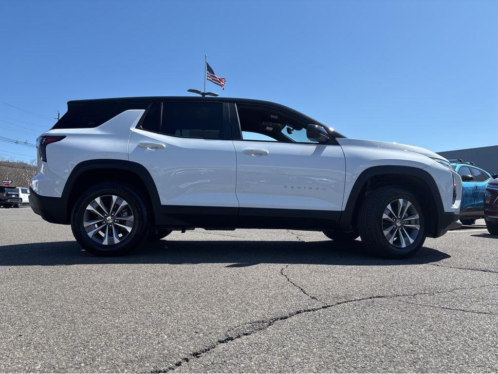 new 2025 Chevrolet Equinox car, priced at $33,575