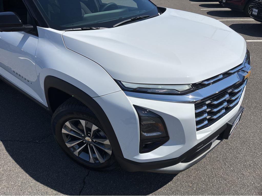 new 2025 Chevrolet Equinox car, priced at $33,575