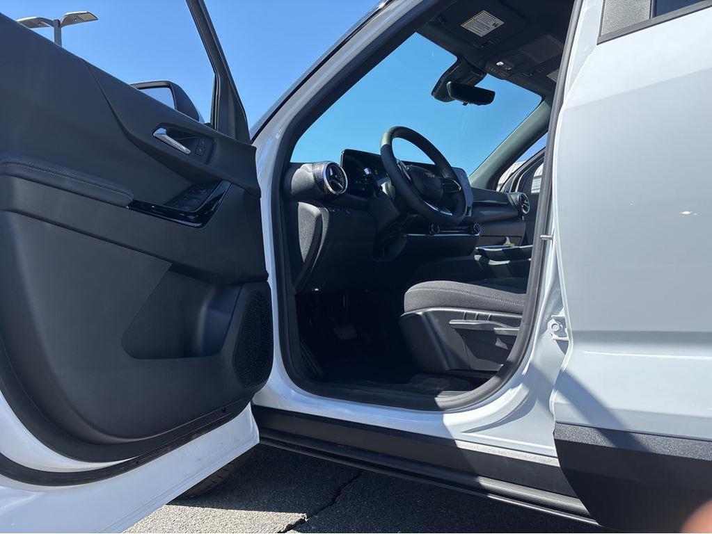 new 2025 Chevrolet Equinox car, priced at $33,575