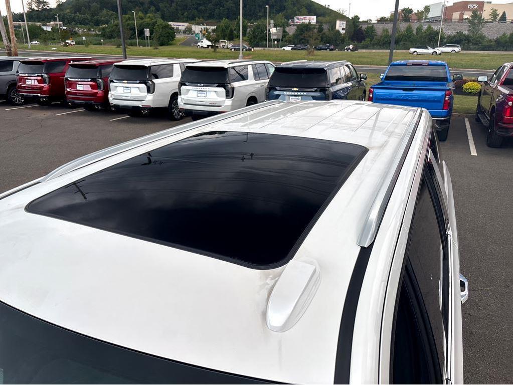 new 2025 Chevrolet Suburban car, priced at $85,325