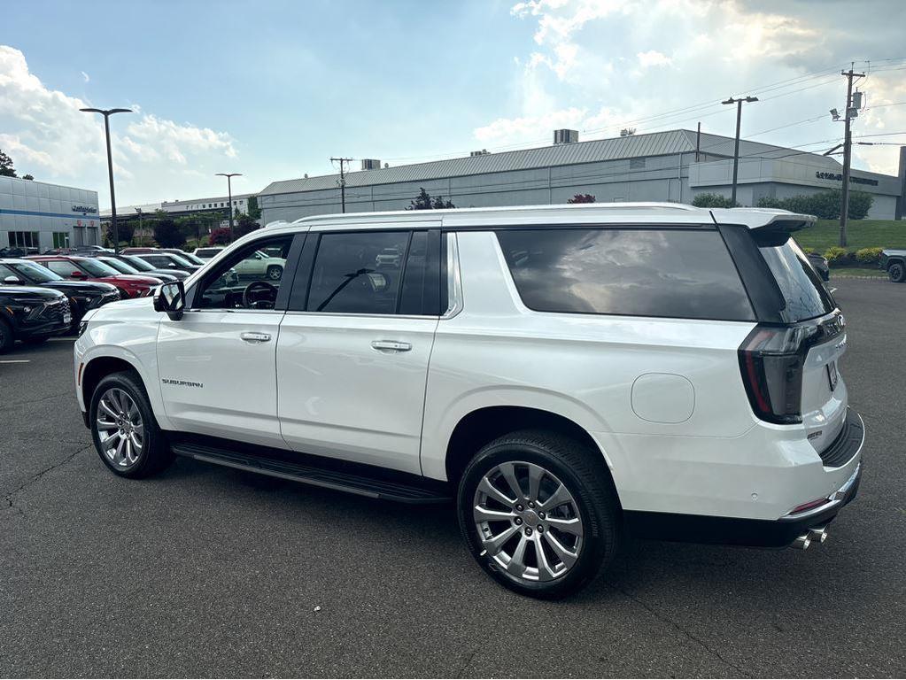 new 2025 Chevrolet Suburban car, priced at $85,325