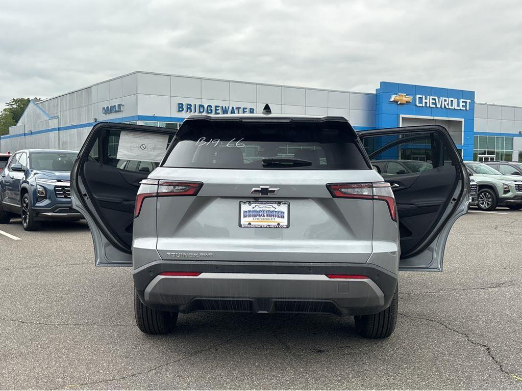 new 2026 Chevrolet Equinox car, priced at $34,168