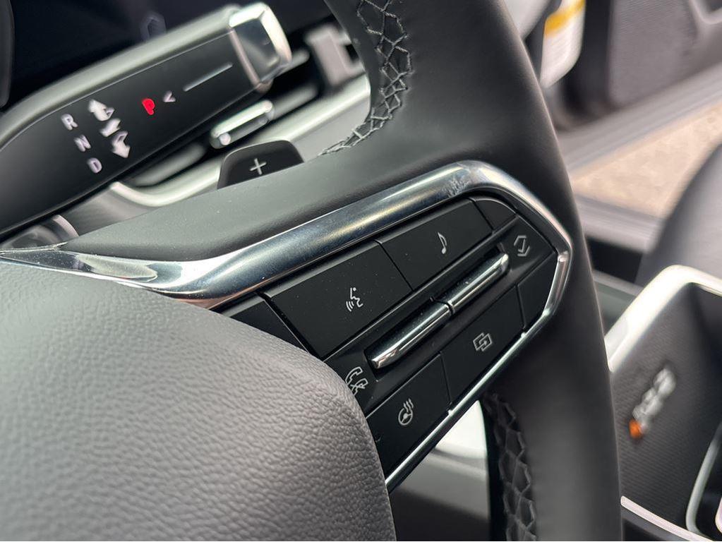 new 2026 Chevrolet Equinox car, priced at $34,168