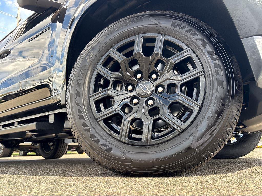 new 2026 Chevrolet Colorado car, priced at $38,285