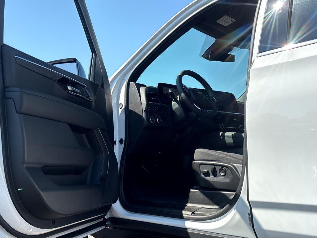 new 2025 Chevrolet Tahoe car, priced at $66,670