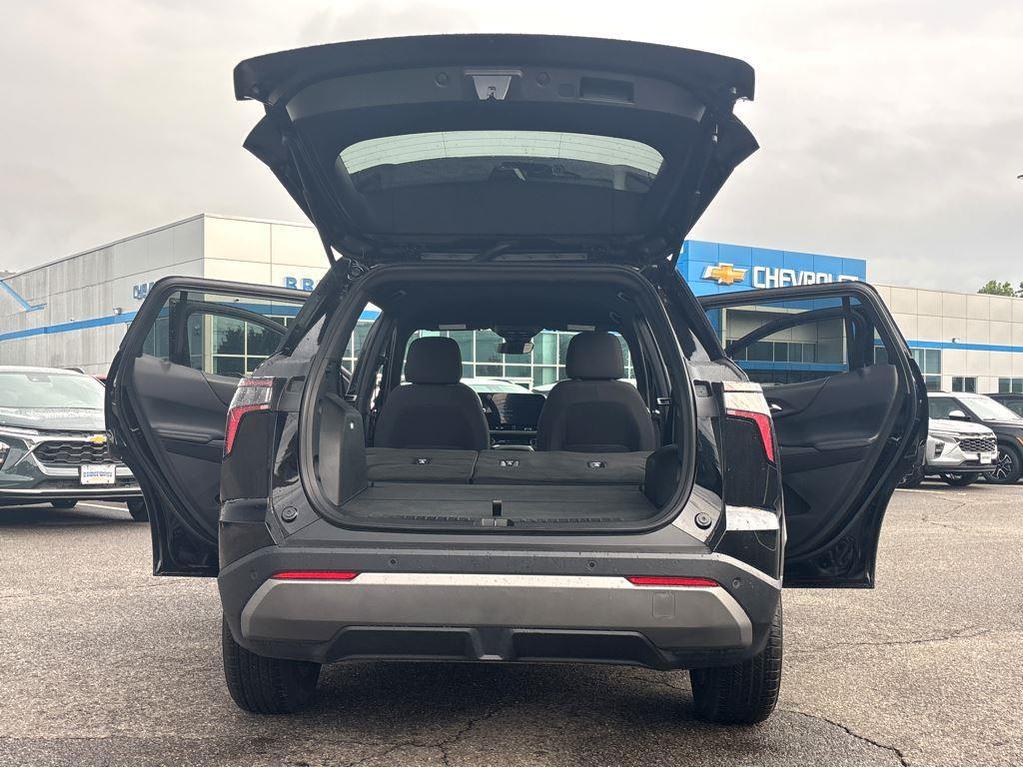 new 2025 Chevrolet Equinox car, priced at $33,080